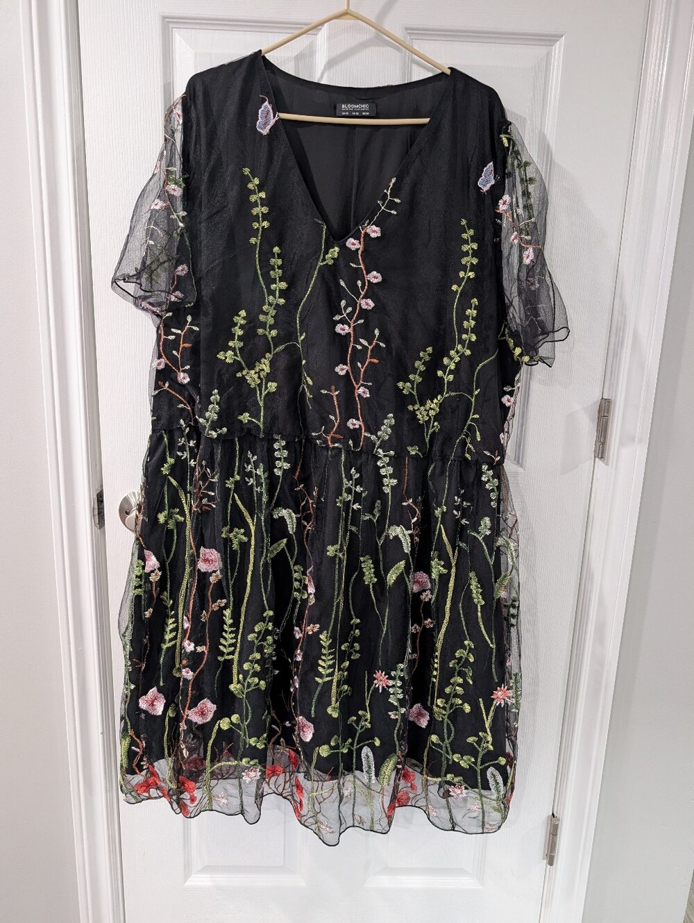 Black Embroidered Floral Dress - Size 28